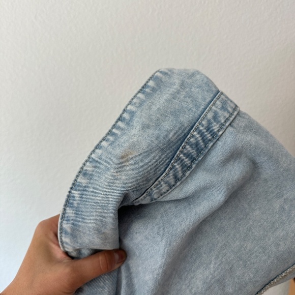 DAZY Cropped Denim Jacket with Light Wash - Size L - Picture 10 of 10